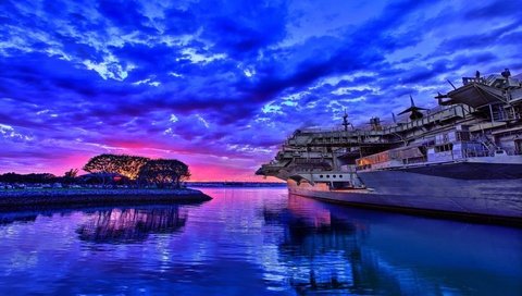 Обои вода, берег, закат, отражение, корабль, авианосец, water, shore, sunset, reflection, ship, the carrier разрешение 2560x1440 Загрузить