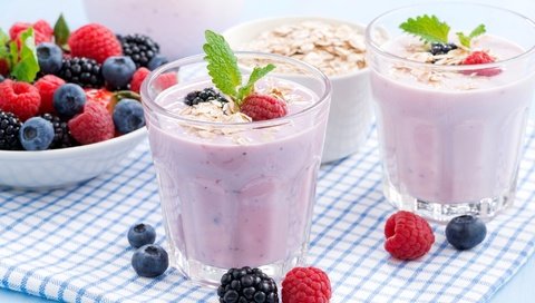 Обои мята, малина, ягоды, черника, завтрак, ежевика, йогурт, овсяные хлопья, mint, raspberry, berries, blueberries, breakfast, blackberry, yogurt, cereal разрешение 2048x1367 Загрузить