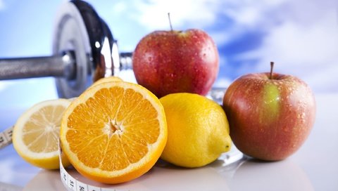 Обои фрукты, яблоки, гантели, здоровое питание, fruit, apples, dumbbells, healthy eating разрешение 2508x1672 Загрузить