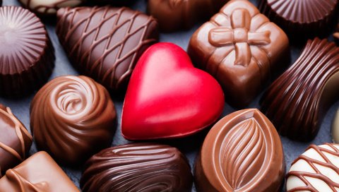 Обои сердечко, конфеты, шоколад, сладкое, десерт, ассорти, шоколадные конфеты, anna pustynnikova, heart, candy, chocolate, sweet, dessert, cuts, chocolates разрешение 1920x1200 Загрузить