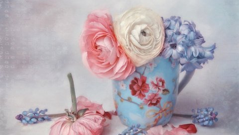 Обои цветы, арт, лепестки, кружка, гиацинты, лютики, lizzy pe, flowers, art, petals, mug, hyacinths, buttercups разрешение 2000x1333 Загрузить