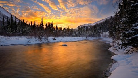 Обои небо, облака, река, снег, природа, закат, зима, the sky, clouds, river, snow, nature, sunset, winter разрешение 1920x1080 Загрузить