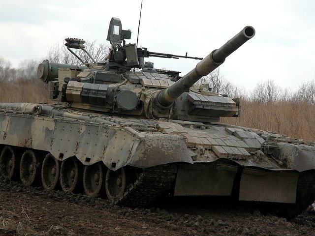 Обои грязь, танк, боевой, т-80, dirt, tank, combat, t-80 разрешение 1920x1200 Загрузить