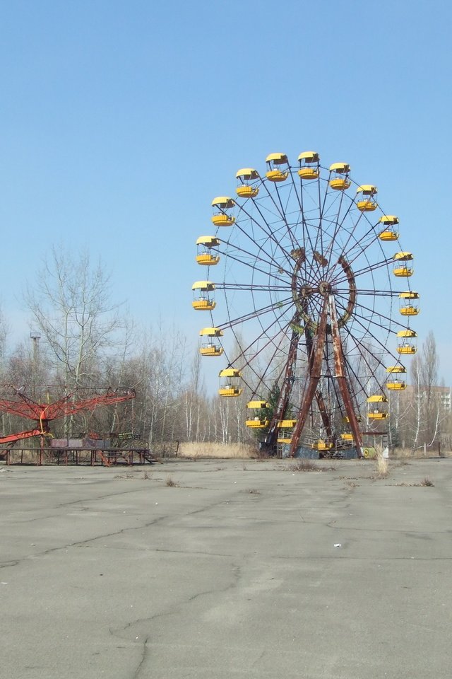 Обои chernobyl -mertvyj -gorod -karusel, chernobyl-mertvyj -gorod -karusel разрешение 2592x1944 Загрузить