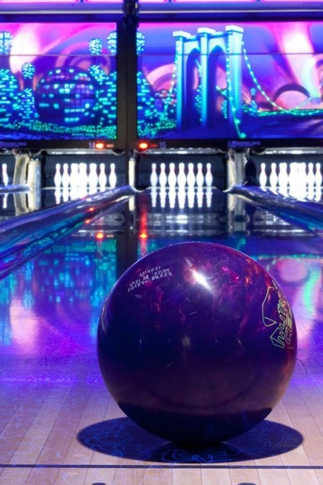 Обои ядро, спорт, диско, шар для боулинга, боулинг, →, -, sport, disco, the bowling ball, bowling разрешение 3200x1200 Загрузить