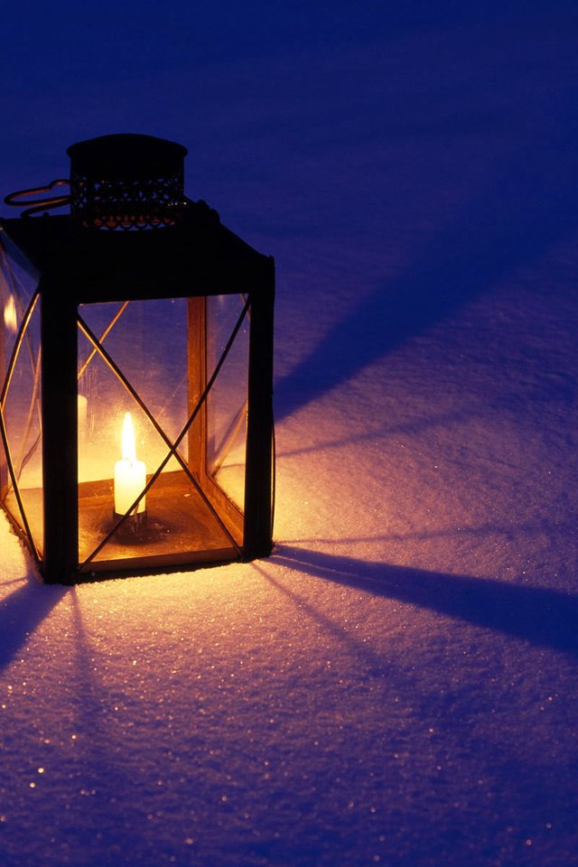 Обои свет, снег, огонь, фонарь, свечка, свеча, фонарик, light, snow, fire, lantern, candle, flashlight разрешение 1920x1200 Загрузить