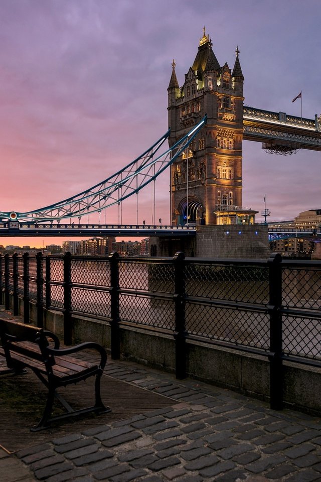 Обои река, лондон, темза, англия, набережная, фонарь, тауэрский мост, river, london, thames, england, promenade, lantern, tower bridge разрешение 2048x1278 Загрузить