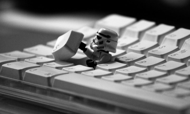 Обои чёрно-белое, клавиатура, звездные войны, клон, black and white, keyboard, star wars, clone разрешение 2560x1600 Загрузить