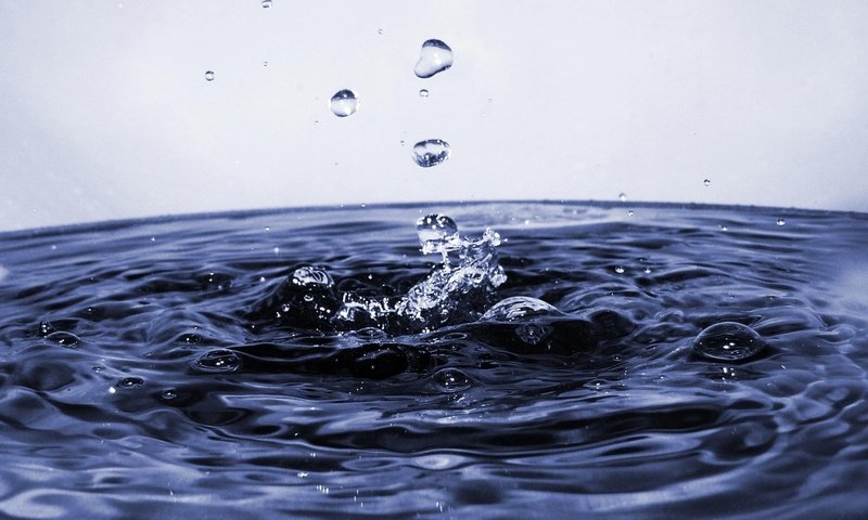 Обои вода, капли, макросъемка, water, drops, macro разрешение 1920x1200 Загрузить