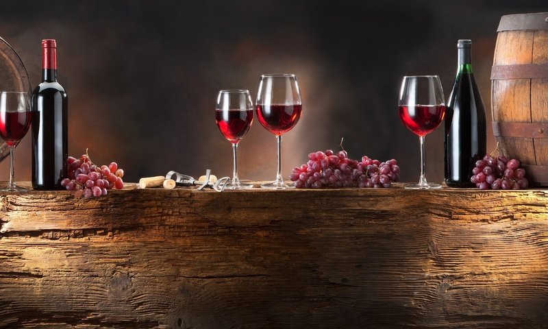 Обои дерево, виноград, вино, бокалы, бочка, красное вино, бутылка вина, несколько бутылок дорогого вина и виноград, tree, grapes, wine, glasses, barrel, red wine, a bottle of wine, a few bottles of expensive wine and grapes разрешение 2560x1600 Загрузить