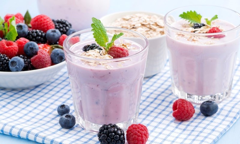 Обои мята, малина, ягоды, черника, завтрак, ежевика, йогурт, овсяные хлопья, mint, raspberry, berries, blueberries, breakfast, blackberry, yogurt, cereal разрешение 2048x1367 Загрузить