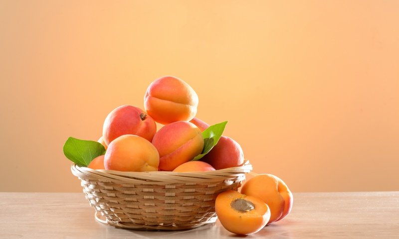 Обои фрукты, плоды, корзинка, абрикосы, fruit, basket, apricots разрешение 2880x1800 Загрузить
