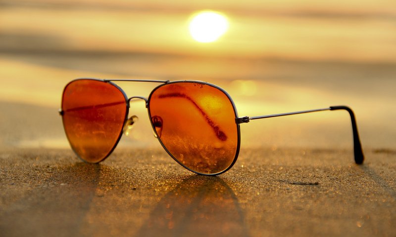 Обои солнце, песок, пляж, очки, the sun, sand, beach, glasses разрешение 3840x2400 Загрузить