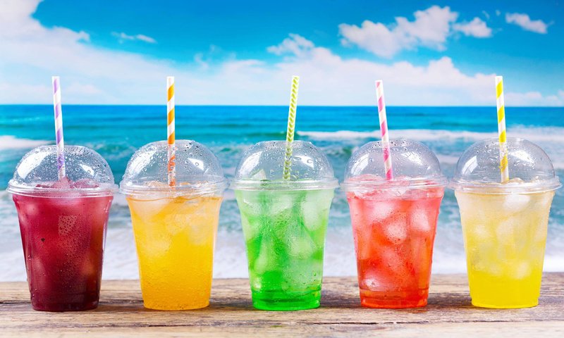 Обои пляж, лёд, напитки, стаканы, beach, ice, drinks, glasses разрешение 2880x1800 Загрузить