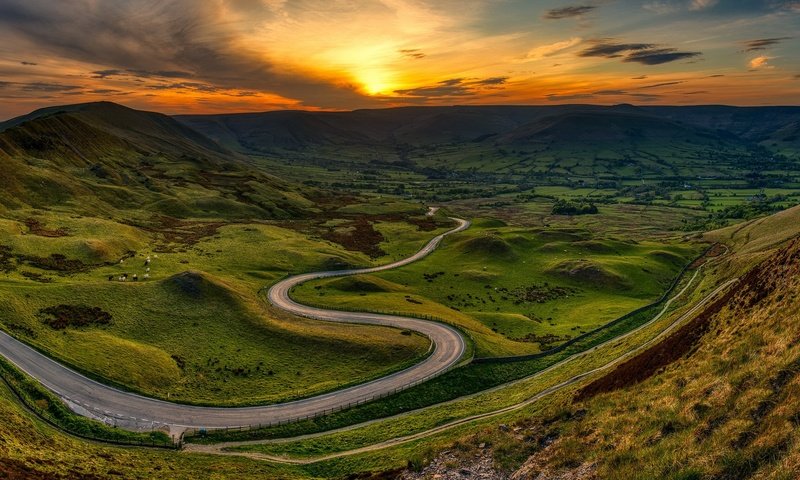 Обои дорога, горы, закат, road, mountains, sunset разрешение 2048x1080 Загрузить