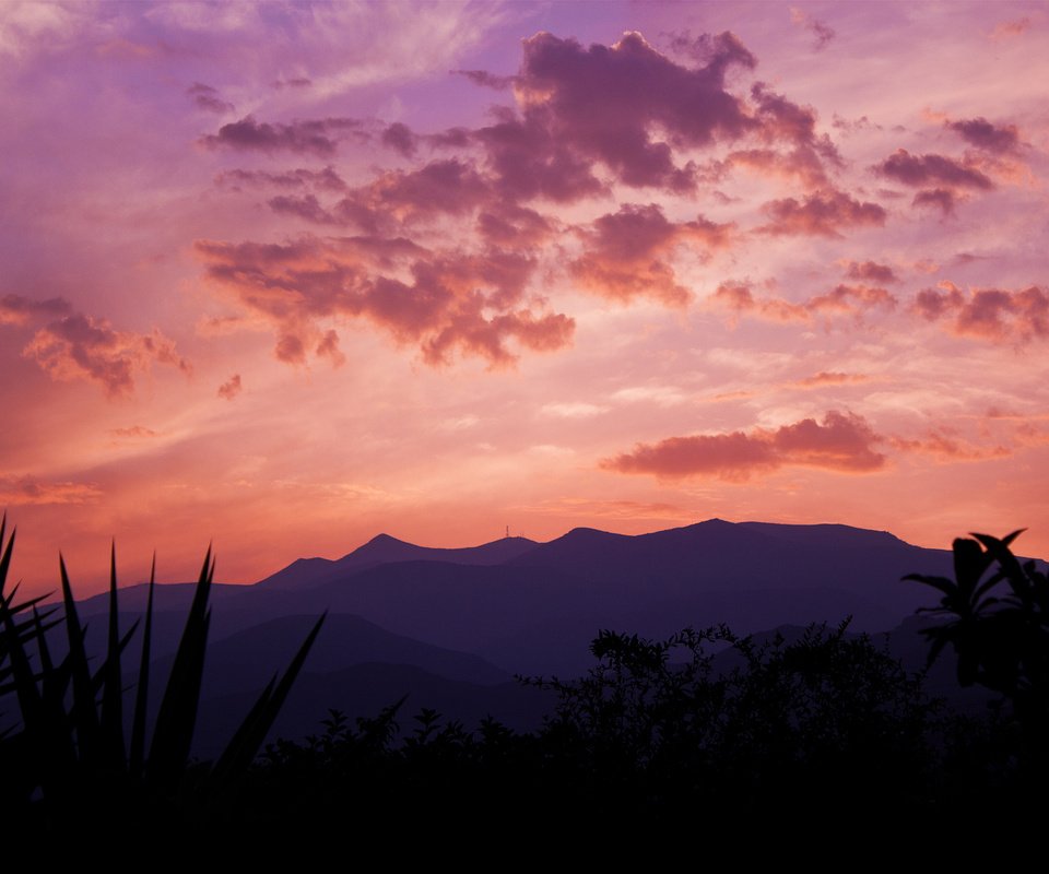 Обои горы, закат, испания, mountains, sunset, spain разрешение 2560x1600 Загрузить