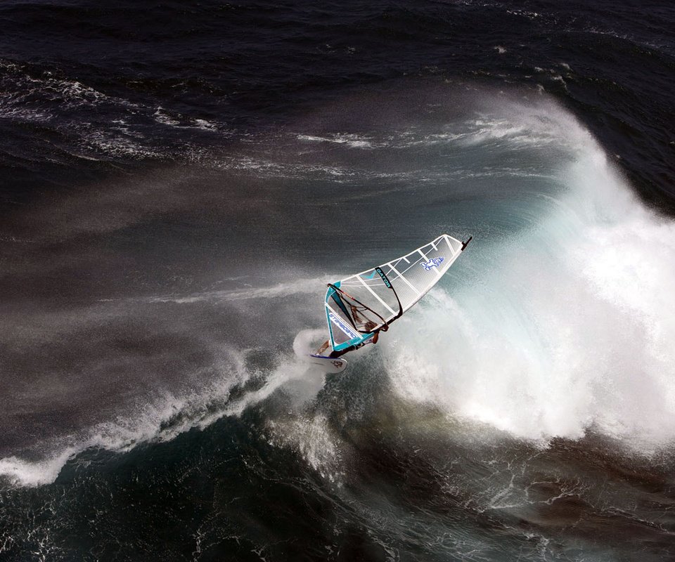 Обои волны, океан, экстрим, стихия, сёрфер, парус, wave, the ocean, extreme, element, surfer, sail разрешение 1920x1200 Загрузить
