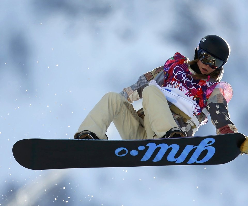 Обои золотая медаль, сочи 2014, кэйтлин фаррингтон, американская, сноубордистка, gold medal, sochi 2014, kaitlyn farrington, american, snowboarder разрешение 2706x1790 Загрузить
