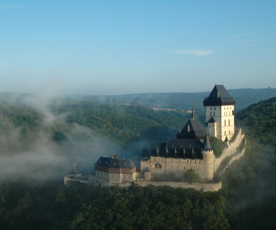 Обои замок, чехия, карлштейн, castle, czech republic, karlštejn разрешение 3008x2000 Загрузить