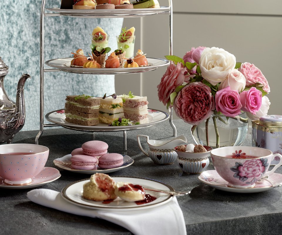 Обои цветы, чай, пирожные, afternoon tea, flowers, tea, cakes разрешение 5415x3578 Загрузить