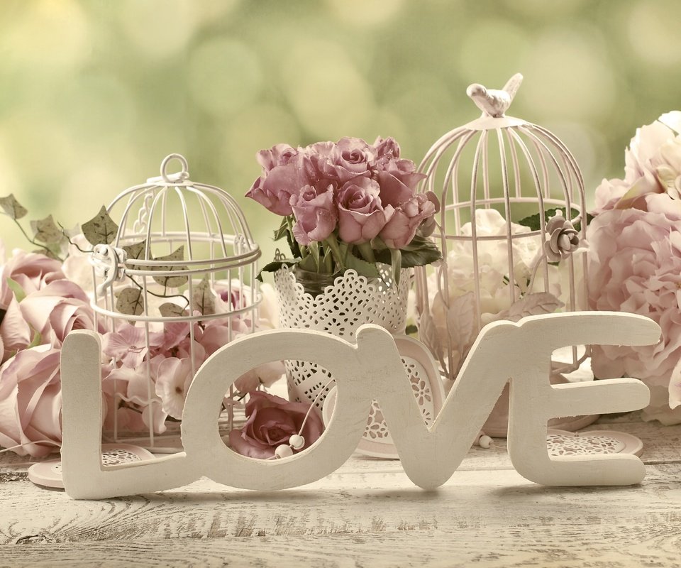 Обои розы, роз, влюбленная, лепестки, пинк, сердечки, сердечка, романтик, дерева, пастель,  цветы, розовые розы, roses, love, petals, pink, hearts, heart, romantic, wood, pastel, flowers, pink roses разрешение 3872x2592 Загрузить