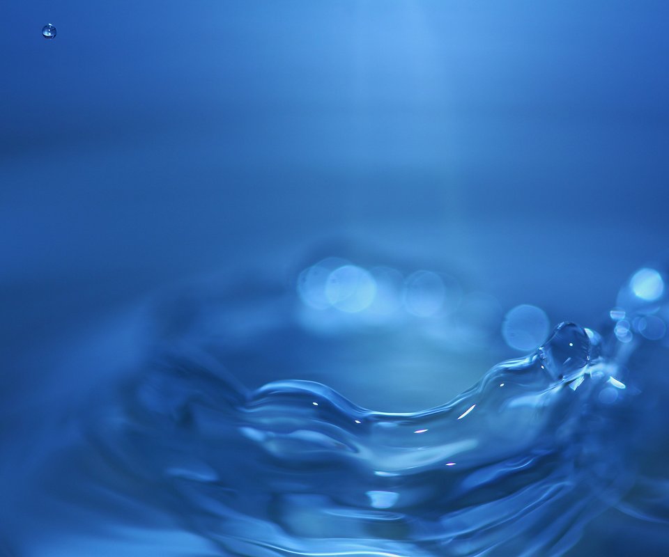 Обои вода, фон, синий, капли, цвет, брызги, всплеск, 3d графика, water, background, blue, drops, color, squirt, splash, 3d graphics разрешение 2560x1600 Загрузить