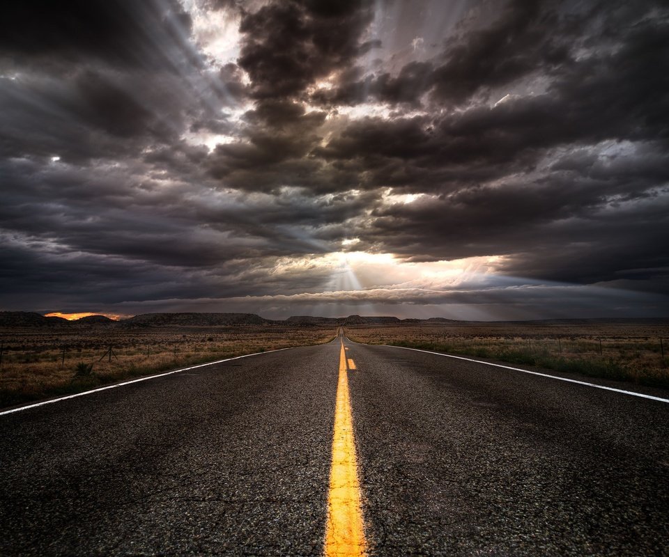 Обои дорога, закат, тучи, road, sunset, clouds разрешение 2047x1300 Загрузить