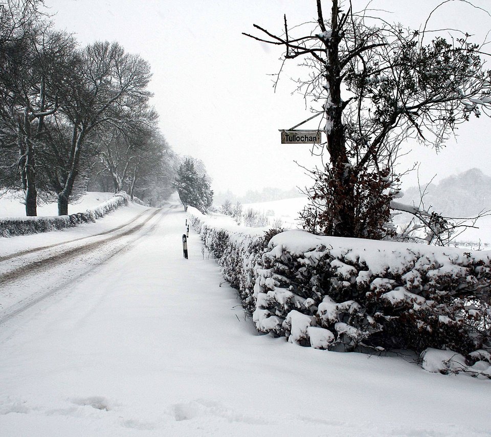 Обои дорога, снег, зима, road, snow, winter разрешение 2560x1600 Загрузить