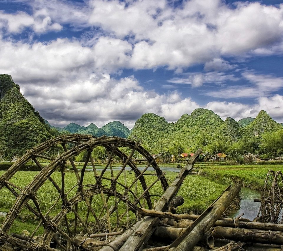 Обои горы, мельница, село, mountains, mill, village разрешение 1920x1200 Загрузить