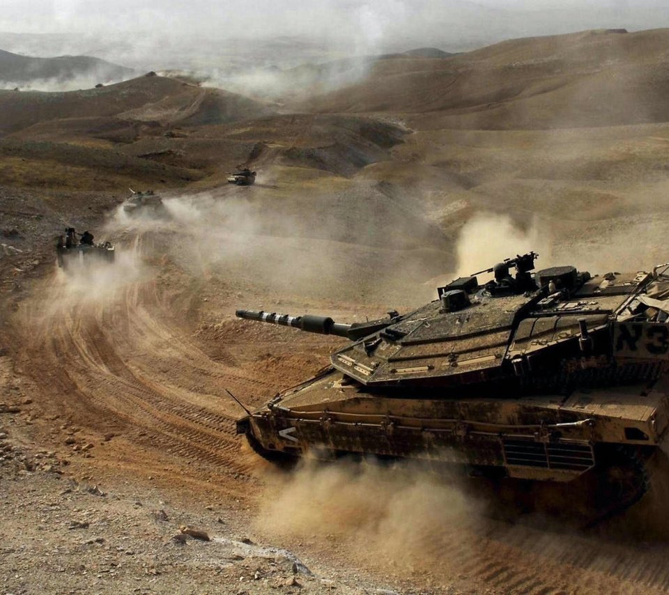 Обои пустыня, танк, пыль, desert, tank, dust разрешение 2000x1250 Загрузить