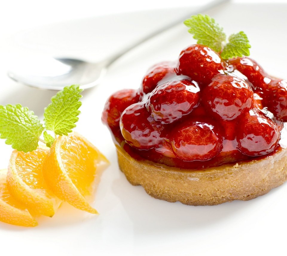 Обои малина, еда, джем, ягоды, апельсин, дольки, пирожное, raspberry, food, jam, berries, orange, slices, cake разрешение 2560x1861 Загрузить