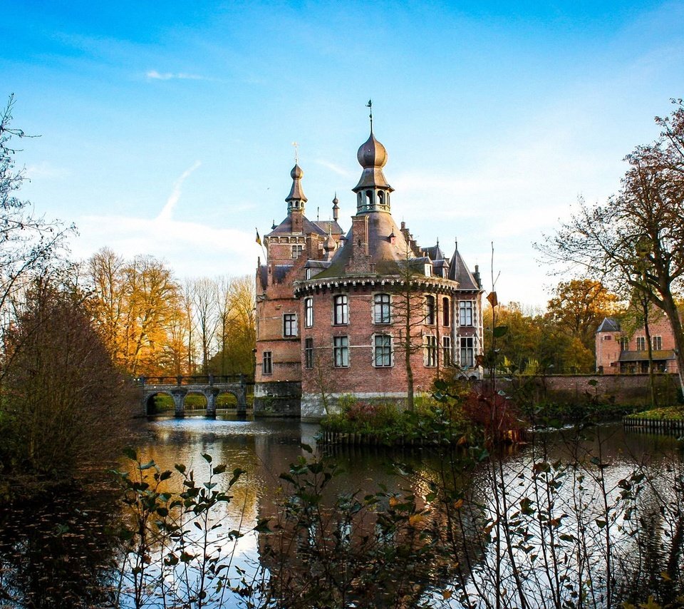 Обои озеро, природа, замок, архитектура, бельгия, ooidonk castle, замок ойдонк, castle oydonk, lake, nature, castle, architecture, belgium разрешение 2708x1523 Загрузить