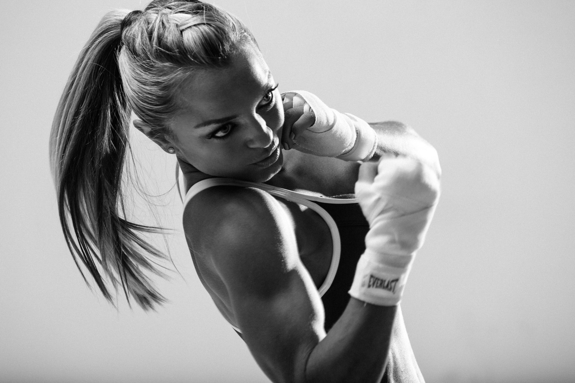 Обои девушка, движение, удар, бокс, обучение, girl, movement, blow, boxing, training разрешение 1920x1280 Загрузить