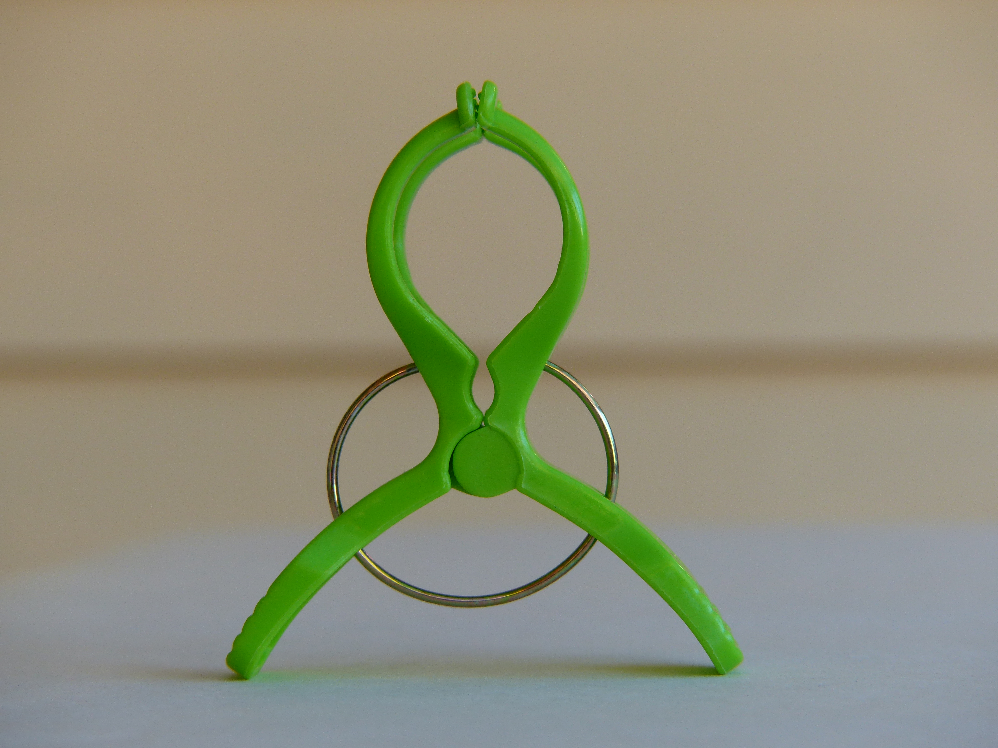 Обои макро, зеленая, прищепка, зажим, macro, green, clothespin, clip разрешение 4000x3000 Загрузить