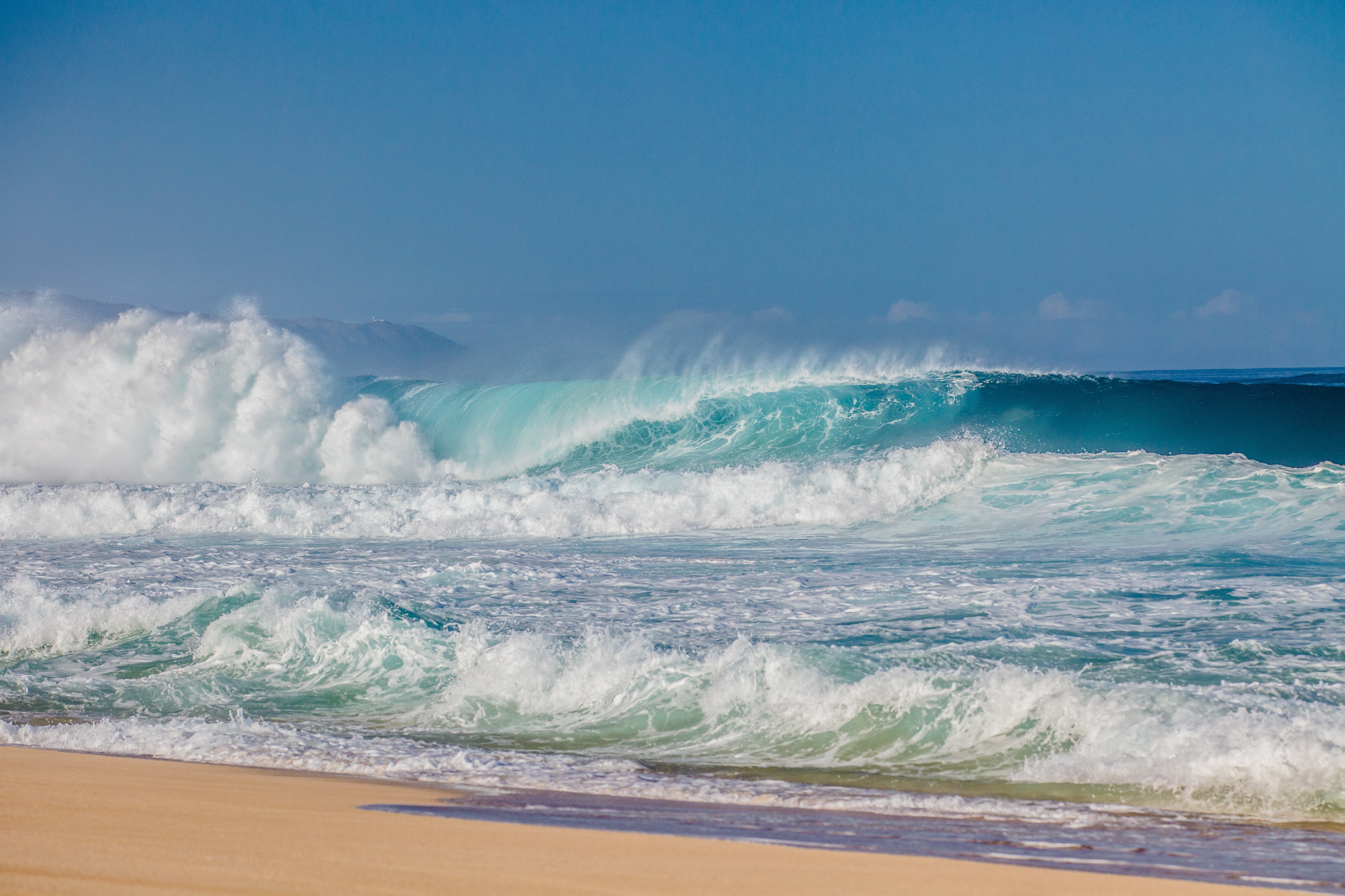 Обои берег, волны, море, пляж, океана, shore, wave, sea, beach, ocean разрешение 5760x3840 Загрузить