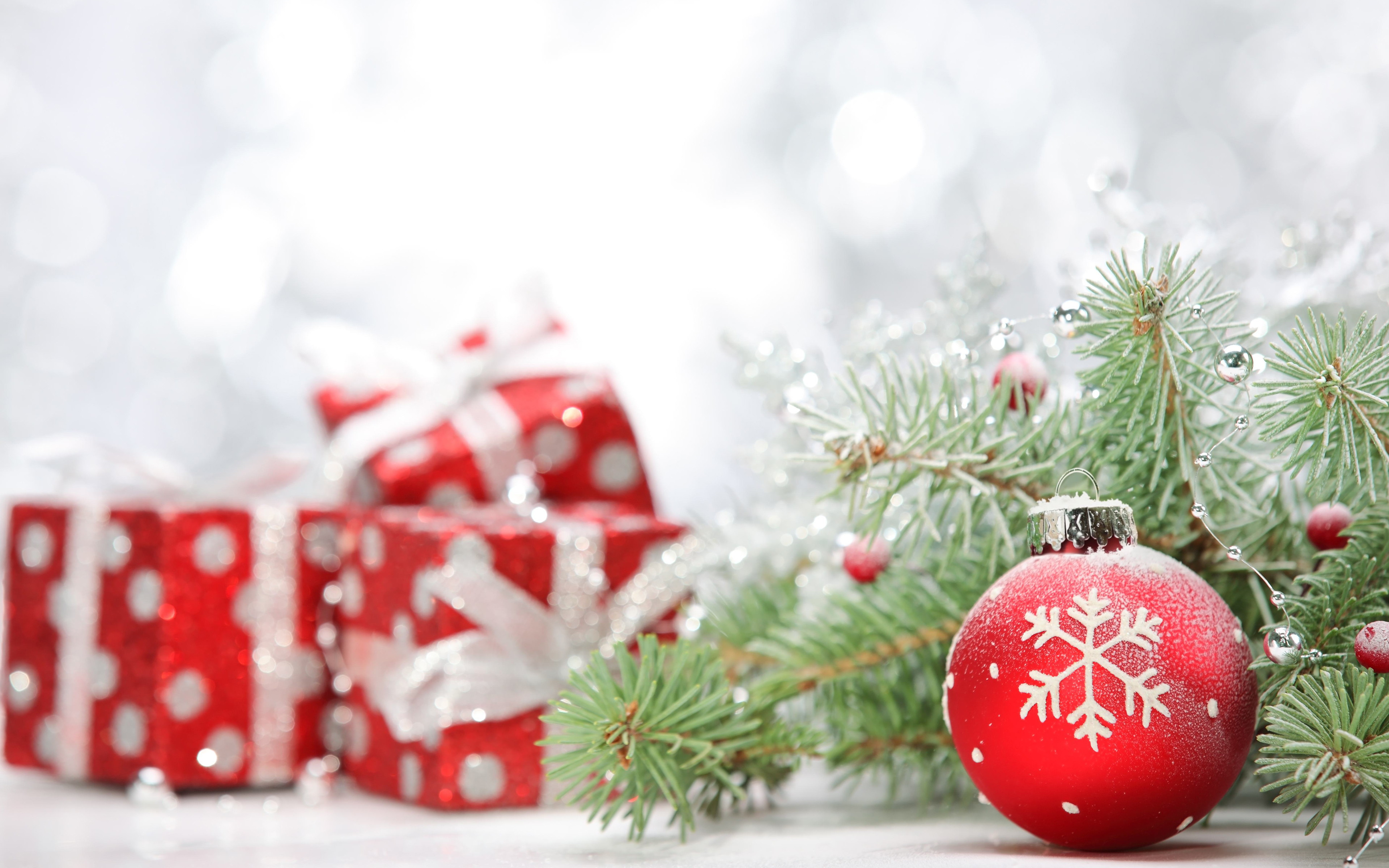 Обои новый год, елка, подарки, шар, рождество, new year, tree, gifts, ball, christmas разрешение 3840x2400 Загрузить