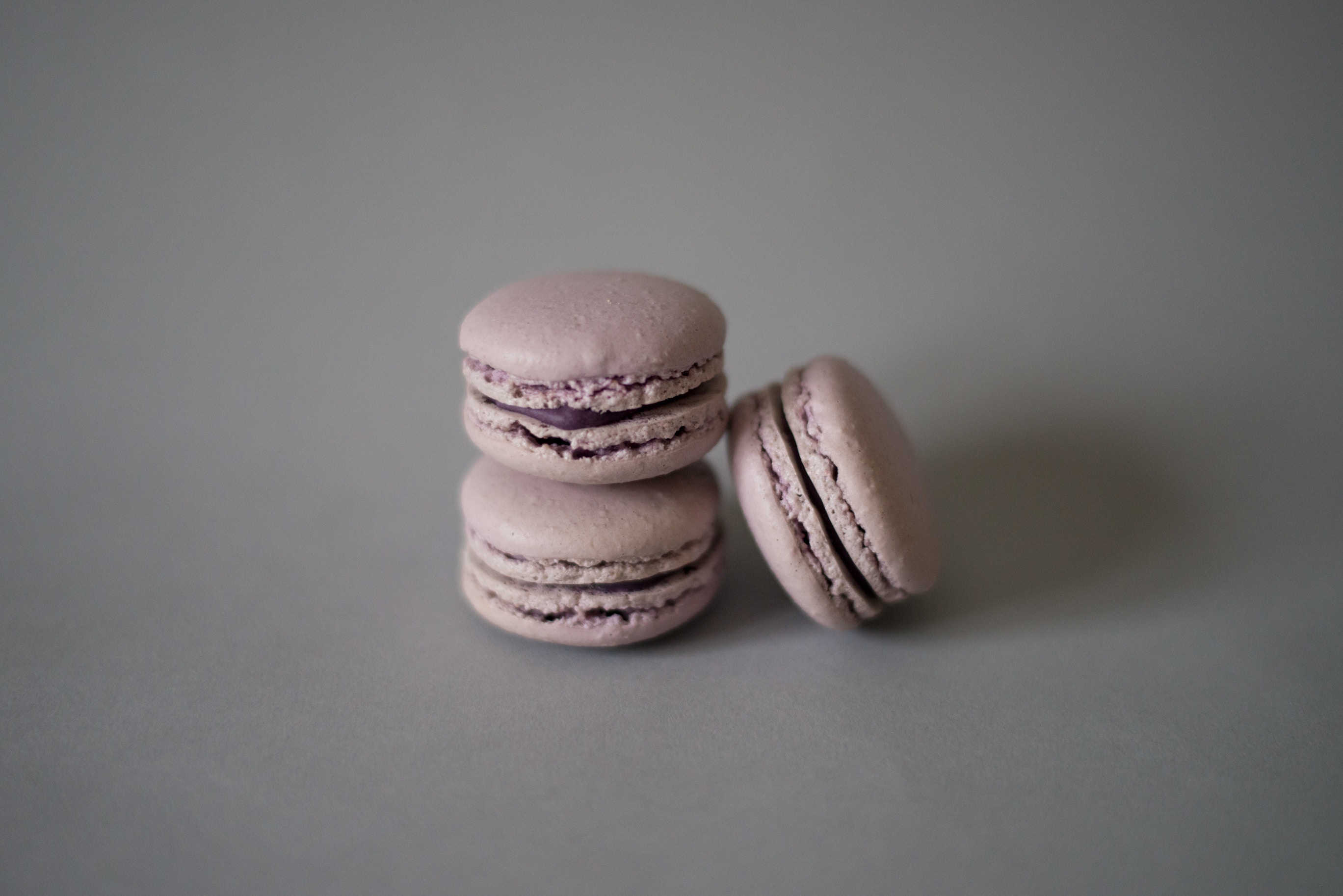 Обои макаруны, миндальное печенье, macaroon, macaroons разрешение 2737x1827 Загрузить