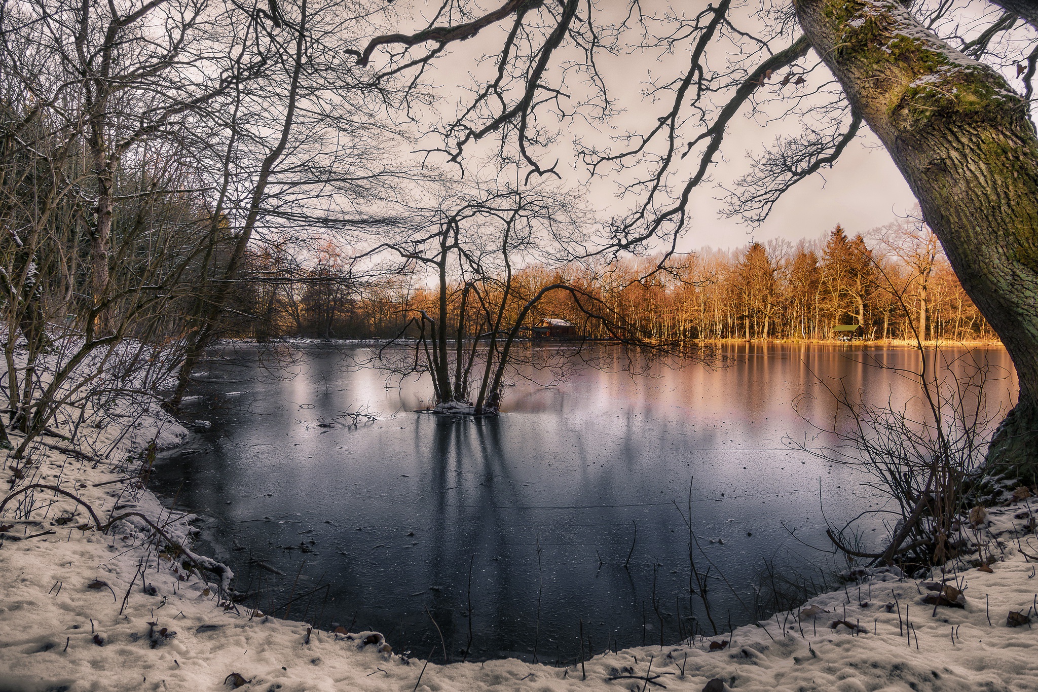 Обои озеро, зима, утро, lake, winter, morning разрешение 2048x1365 Загрузить