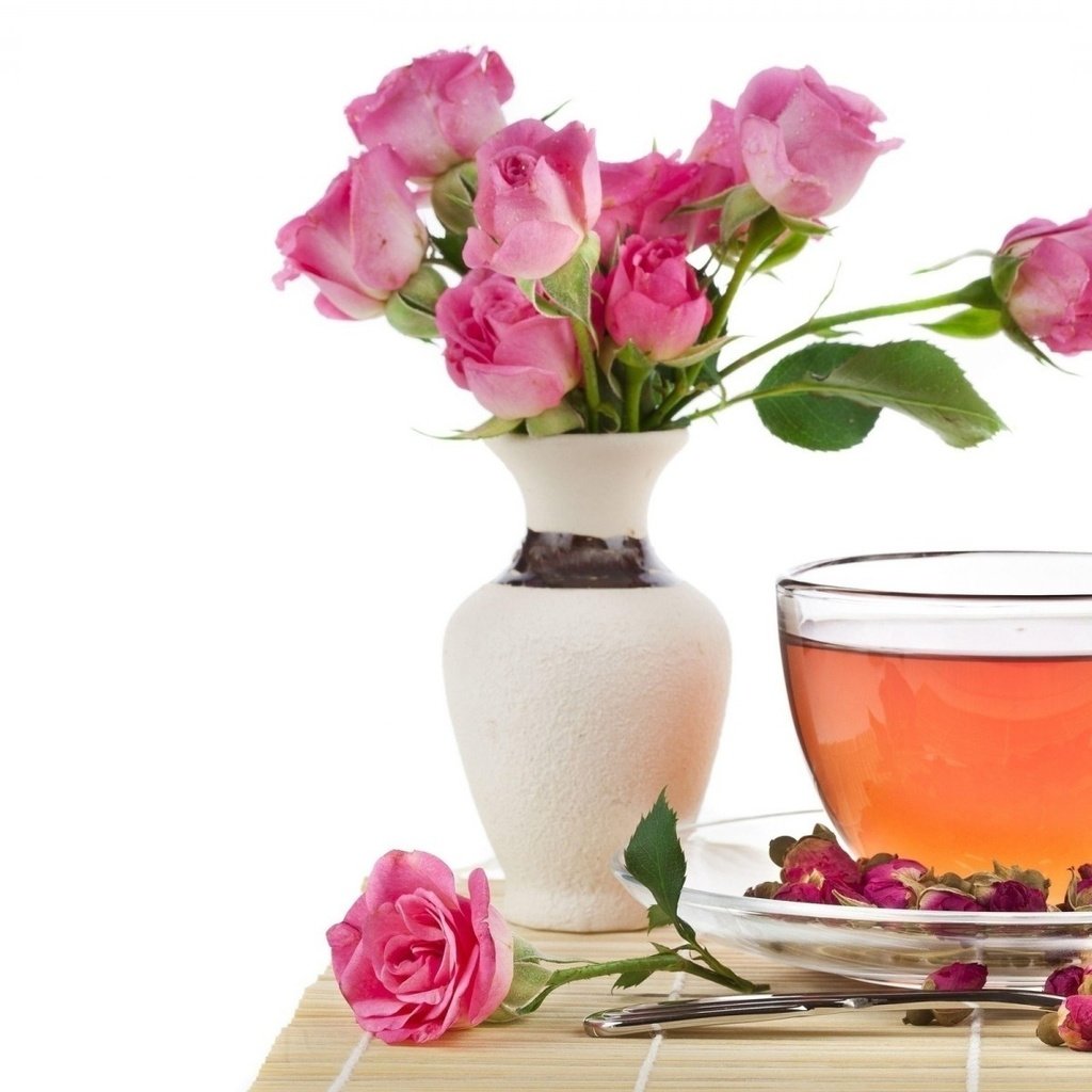 Обои цветы, розы, букет, чашка, чай, ложка, flowers, roses, bouquet, cup, tea, spoon разрешение 1920x1200 Загрузить