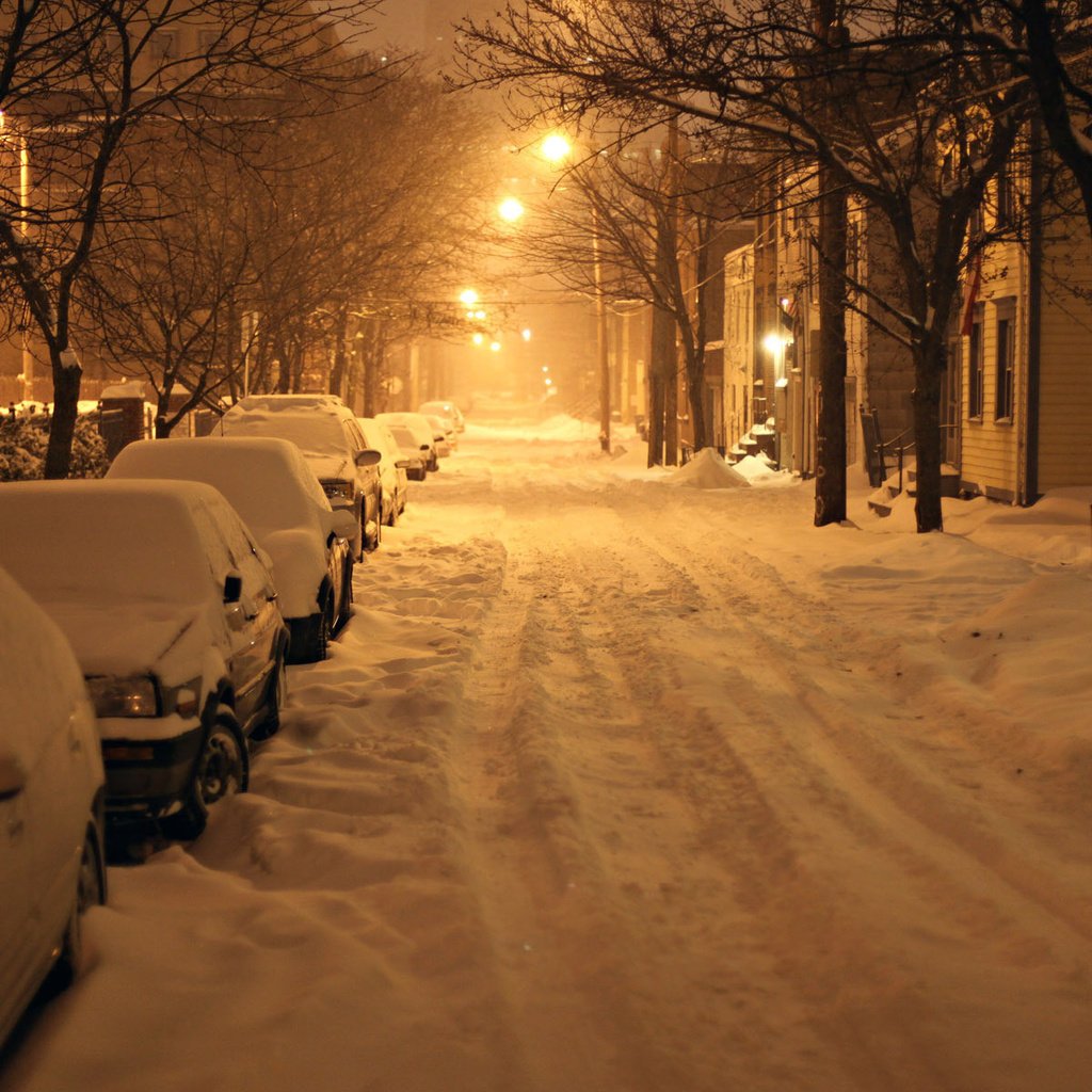 Обои дорога, авто, ночь, сша, деревья, нью-йорк, фонари, ноч, олбани, снег, нью - йорк, зима, город, дома, road, auto, night, usa, trees, new york, lights, albany, snow, winter, the city, home разрешение 1920x1200 Загрузить