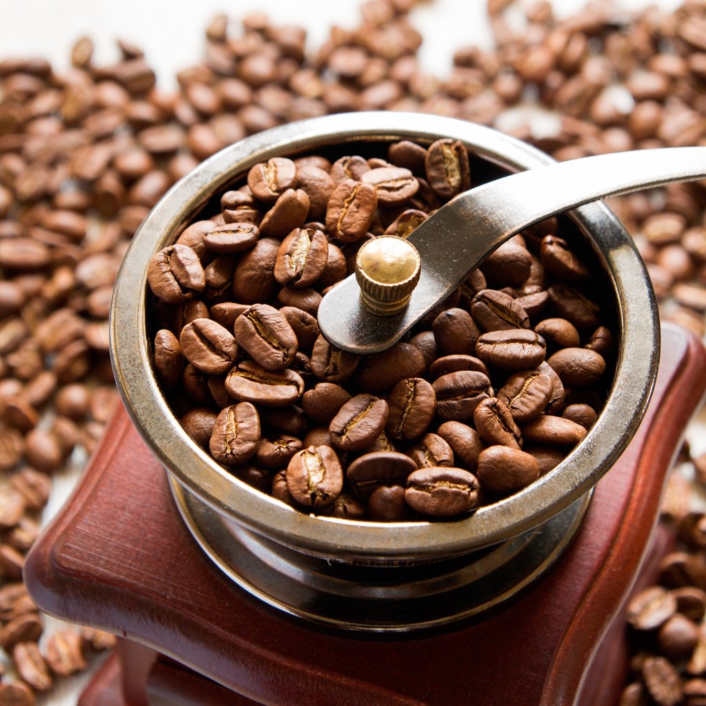 Обои зерна, кофе, кофейные зерна, кофемолка, grain, coffee, coffee beans, coffee grinder разрешение 3000x2000 Загрузить