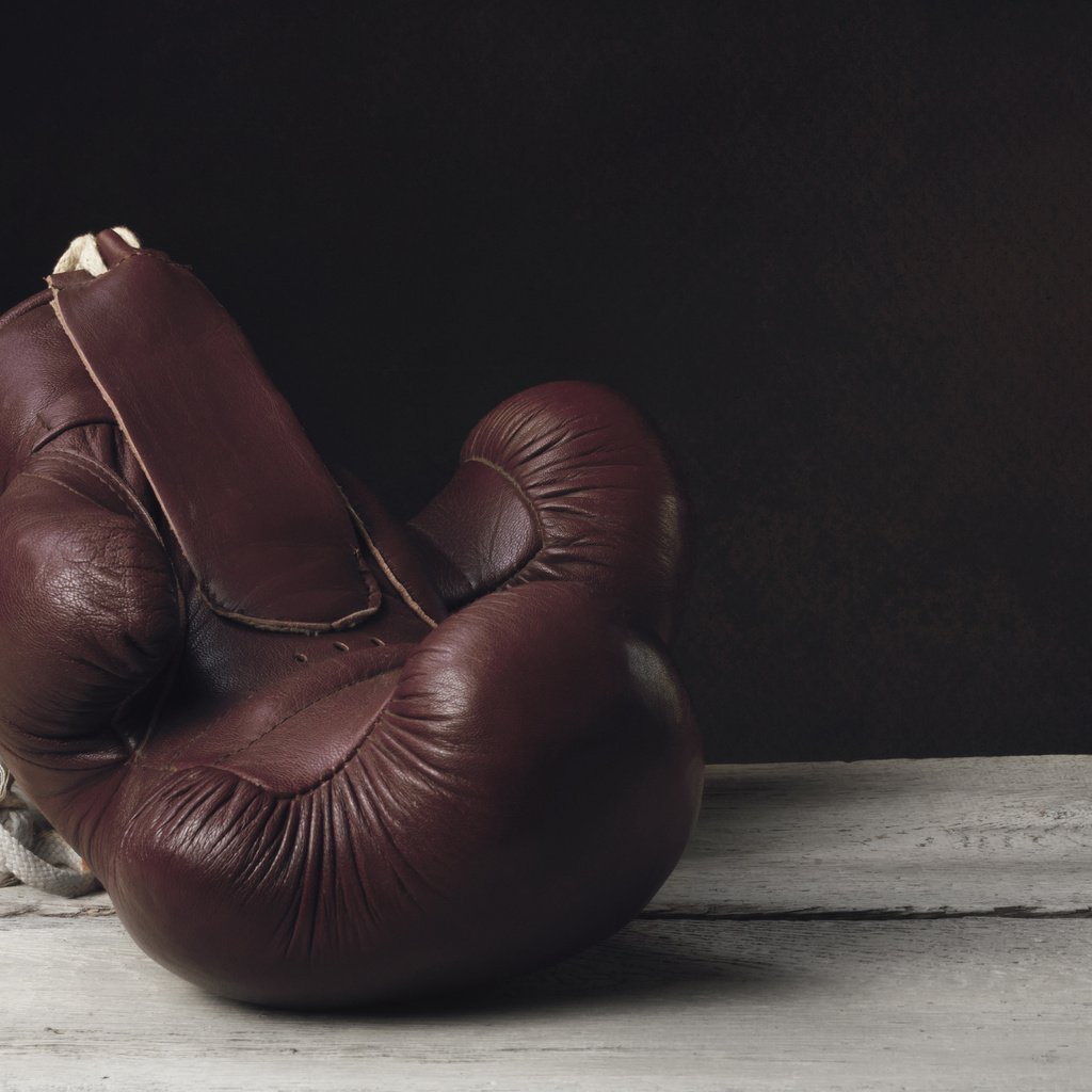 Обои кожа, бокс, перчатки, ветхий, leather, boxing, gloves, old разрешение 3607x2404 Загрузить