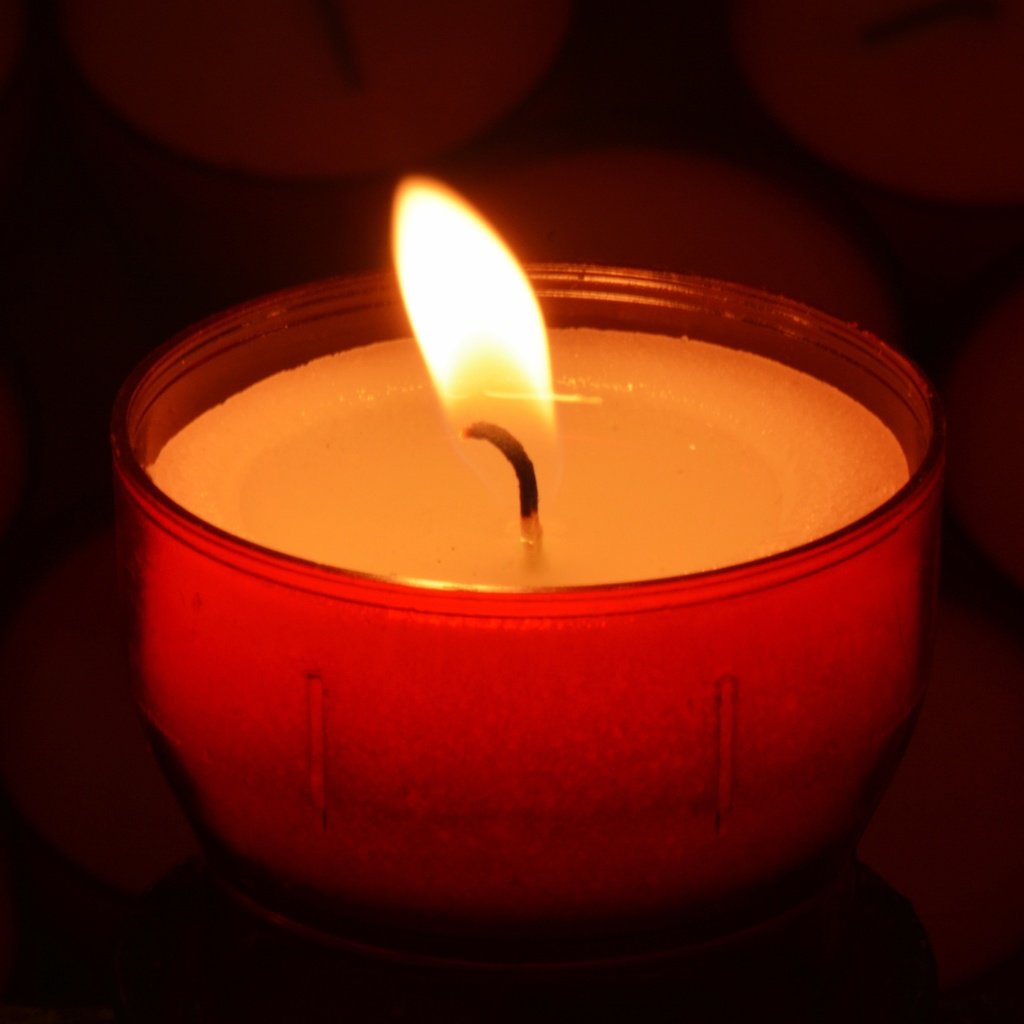 Обои свет, пламя, огонь, темный фон, свечка, свеча, light, flame, fire, the dark background, candle разрешение 5108x3411 Загрузить
