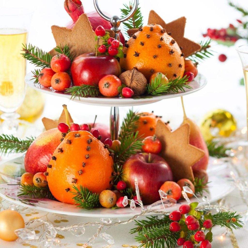 Обои новый год, орехи, фрукты, яблоки, апельсины, шампанское, печенье, new year, nuts, fruit, apples, oranges, champagne, cookies разрешение 1920x1200 Загрузить