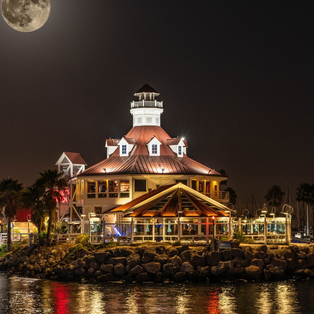 Обои ночь, фото, город, сша, shoreline, village in long beach, night, photo, the city, usa разрешение 2112x1188 Загрузить