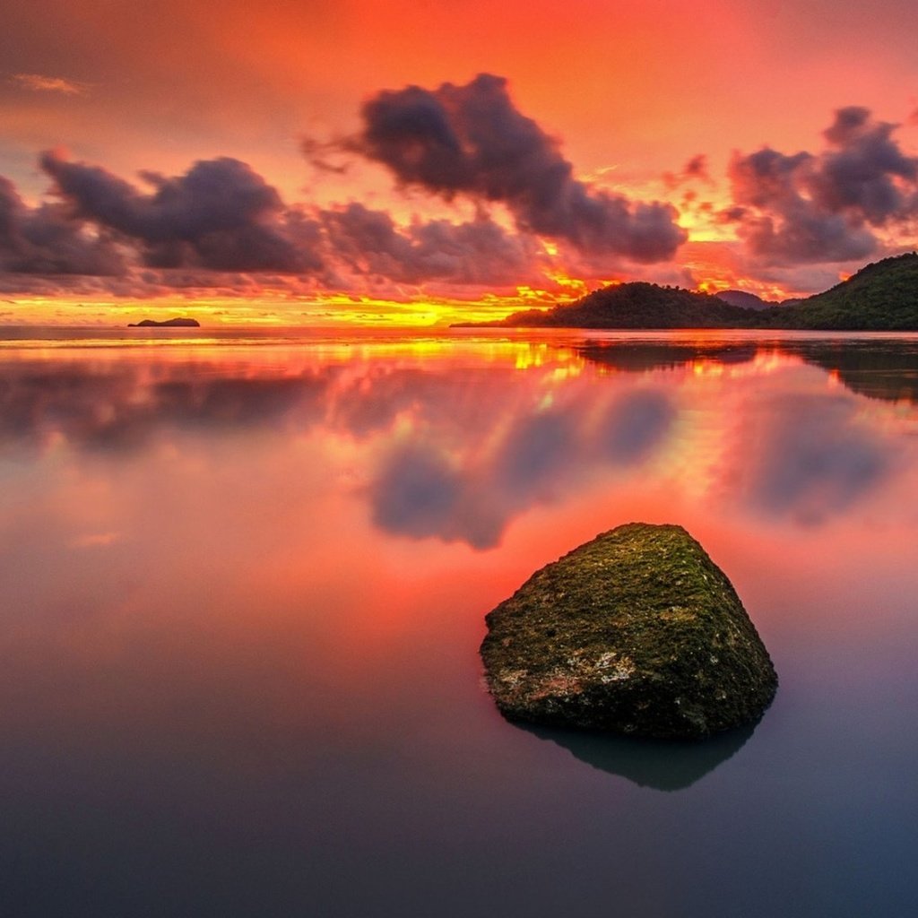 Обои небо, облака, озеро, закат, отражение, каньон, камень, the sky, clouds, lake, sunset, reflection, canyon, stone разрешение 1920x1080 Загрузить