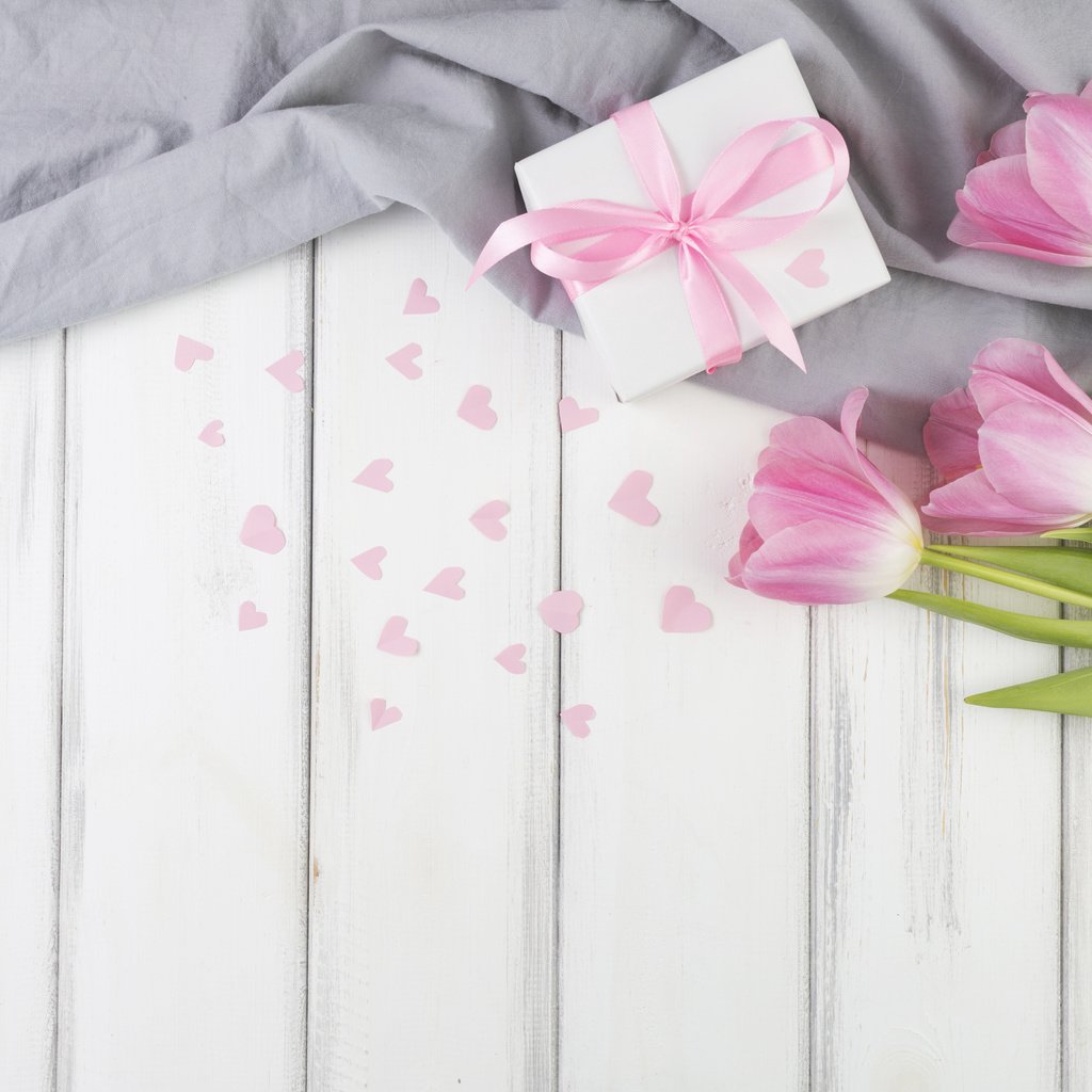 Обои цветы, букет, тюльпаны, розовые, подарок, сердечки, сердечки., подарок ко дню влюбленных, flowers, bouquet, tulips, pink, gift, hearts, hearts., a gift for valentine's day разрешение 5760x3840 Загрузить