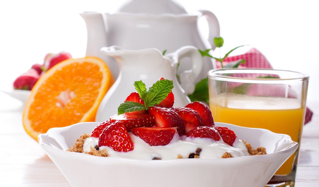 Обои клубника, апельсин, мюсли, сок, йогурт, strawberry, orange, muesli, juice, yogurt разрешение 2848x2316 Загрузить