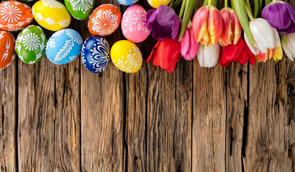 Обои тюльпаны, зеленые пасхальные, довольная, пасха, красочная, яйца, праздник, дерева, тульпаны,  цветы, глазунья, весенние, tulips, happy, easter, colorful, eggs, holiday, wood, flowers, spring разрешение 6480x3971 Загрузить