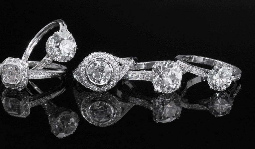 Обои отражение, кольцо, черный фон, кольца, бриллиант, ювелирные изделия, драгоценный камень, reflection, ring, black background, diamond, jewelry, gemstone разрешение 3290x1709 Загрузить